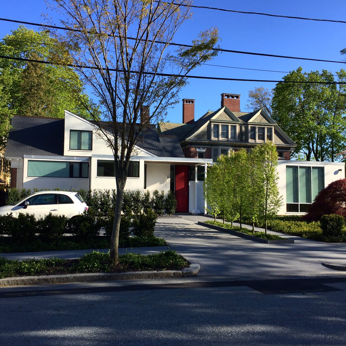 marisa_angell's tweet photo. Ira Rakatansky = King of Providence Modernism (yeah, yeah, small kingdom...). @docomomo_us @pvdpreservation #rhodylovenotes https://t.co/VGIe36JHGe