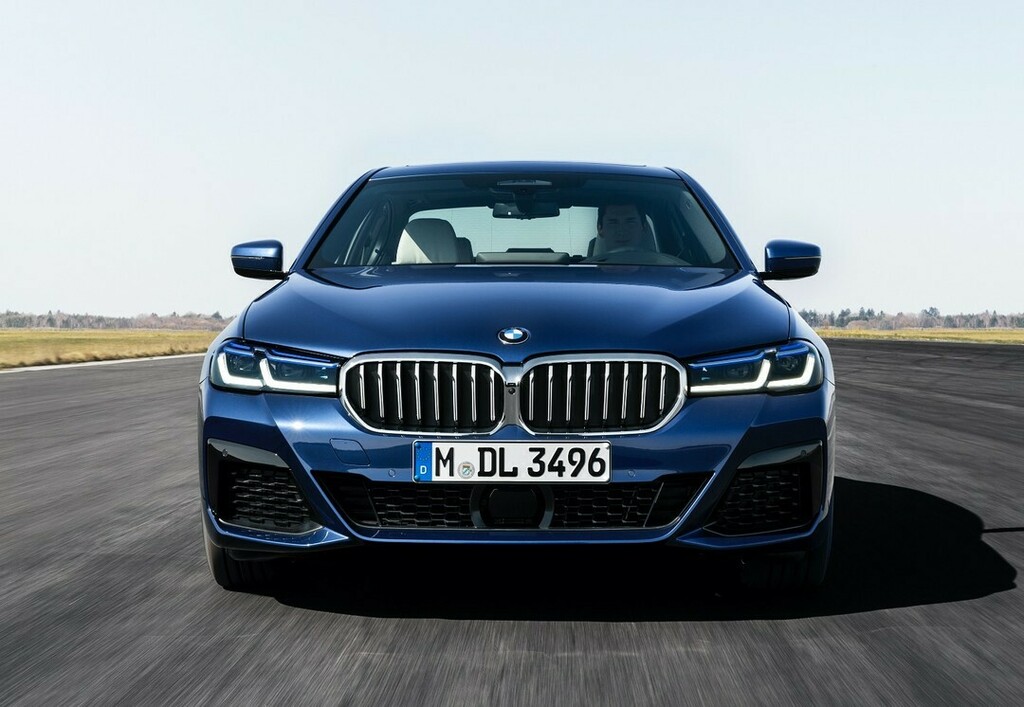 autogefuehl's tweet photo. Check out the new BMW 5er Facelift 😮
#ad #anzeige #bmw #bmwlove #bmwlover #bmwlovers #bmwlife #bmwlifestyle #bmwadventure #bmwaddict #bmwaddicts #bmwaddicted #bmwfan #bmwfanatics #bmwfans #bmwclub #bmwclubofficial #bmwm #bmwcar #bmwstyle #bmwauto #bayrischemotorenwerke https://t.co/OUqIqJRIeS