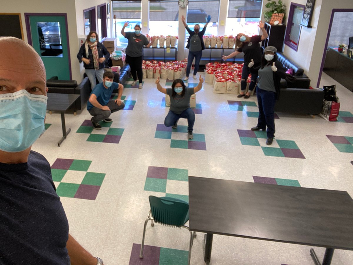 Dow Canada tweet media