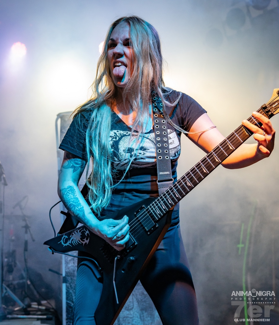 prikanervosa's tweet photo. Look at my face for your mimimi....hahahaha
Olha pra minha cara pro seu mimimi...hahahaha
#nervosa #guitarist #kramer #kramerguitars #gibson #pedrone #pedroneamplifier #tiaflex #sgstrings #izzomusical #espacosom #knoxtattoo https://t.co/gyjBdR1Quz