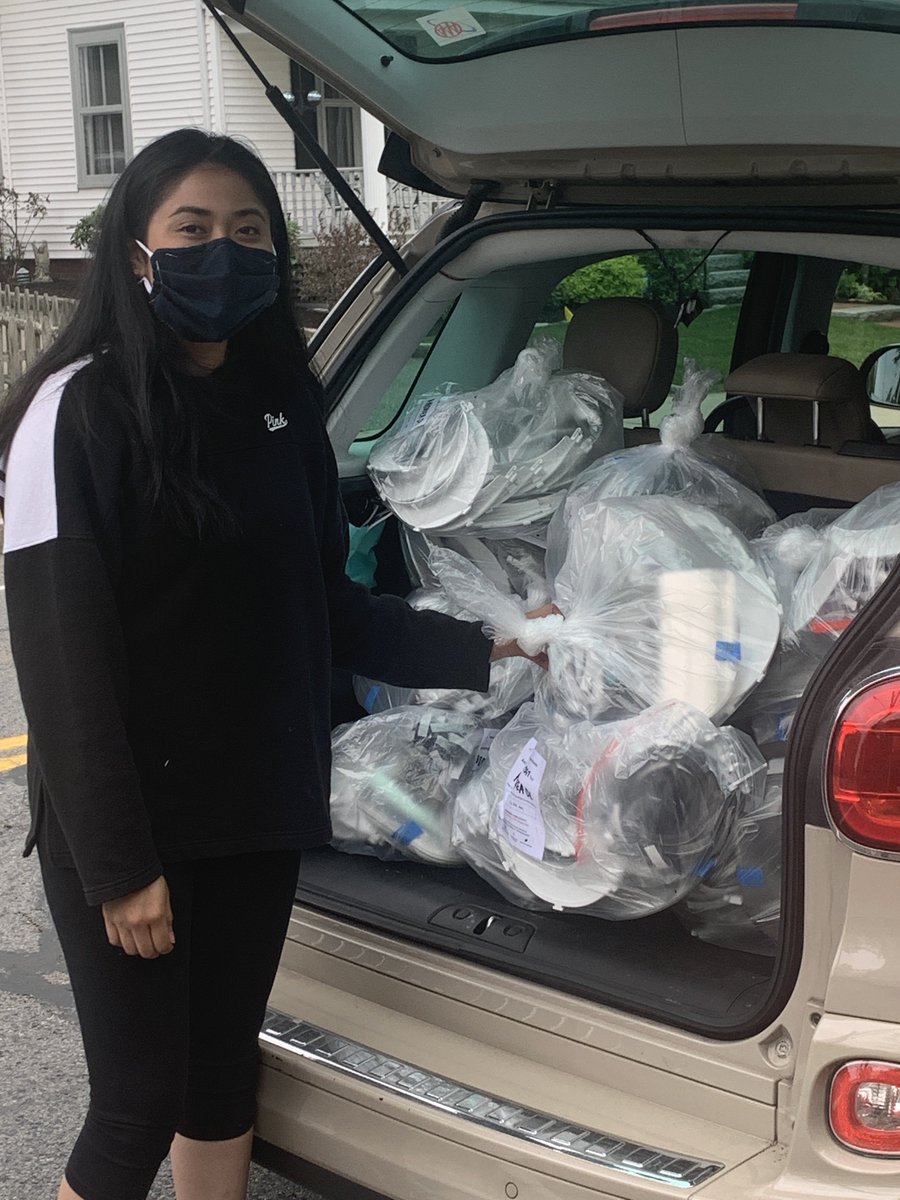 MassFaceShields's tweet photo. A HUGE thank you to the de Leon family who altogether assembled 500 shields this past weekend!  🙌 https://t.co/59fnE2hcXt