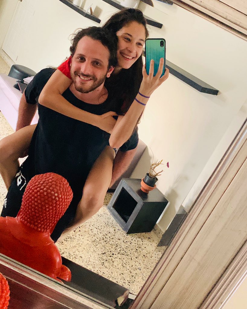 CristyTM's tweet photo. Ya que se hizo twitter:
Les presento a mi novio de cuarentena https://t.co/DYXR6VVLEZ