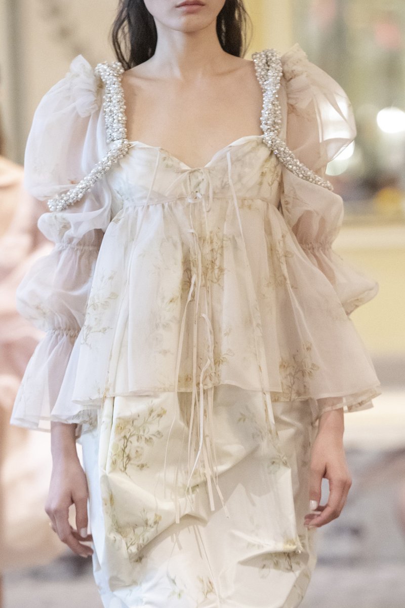 diorangxl's tweet photo. Brock Collection Spring 2020 RTW https://t.co/mkjNhm69vY