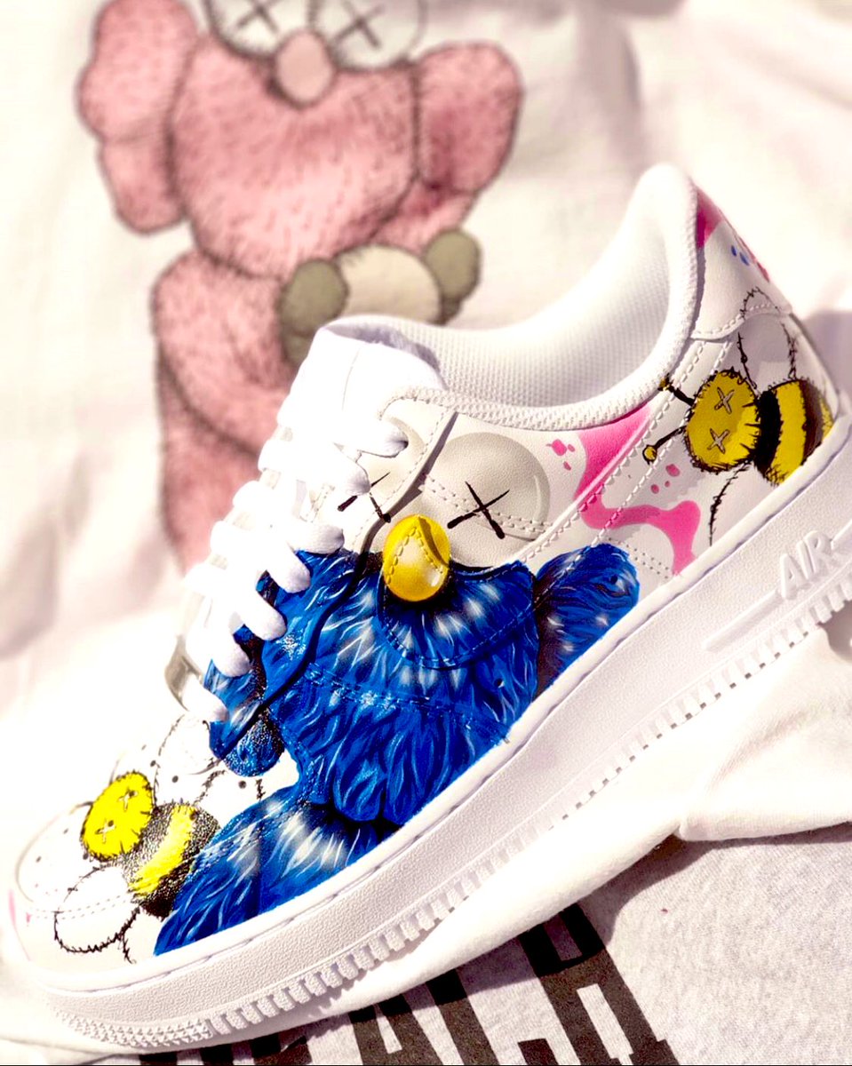 af_custom's tweet photo. ❌❌ KAWS CUSTOM x AF1 ❌❌ 💣💣💣
#art #artist #bastia #corsica #sneakers #shoes #customshoes #custom #draw #drawing #angelusdirect #ajaccio #newyork #london #paris #tokyo #japan #kaws #kawsdior #nike #sneakesraddict #jordan #amazing #likeforlike #goodlife @AngelusDirect https://t.co/EQr56FWhJh