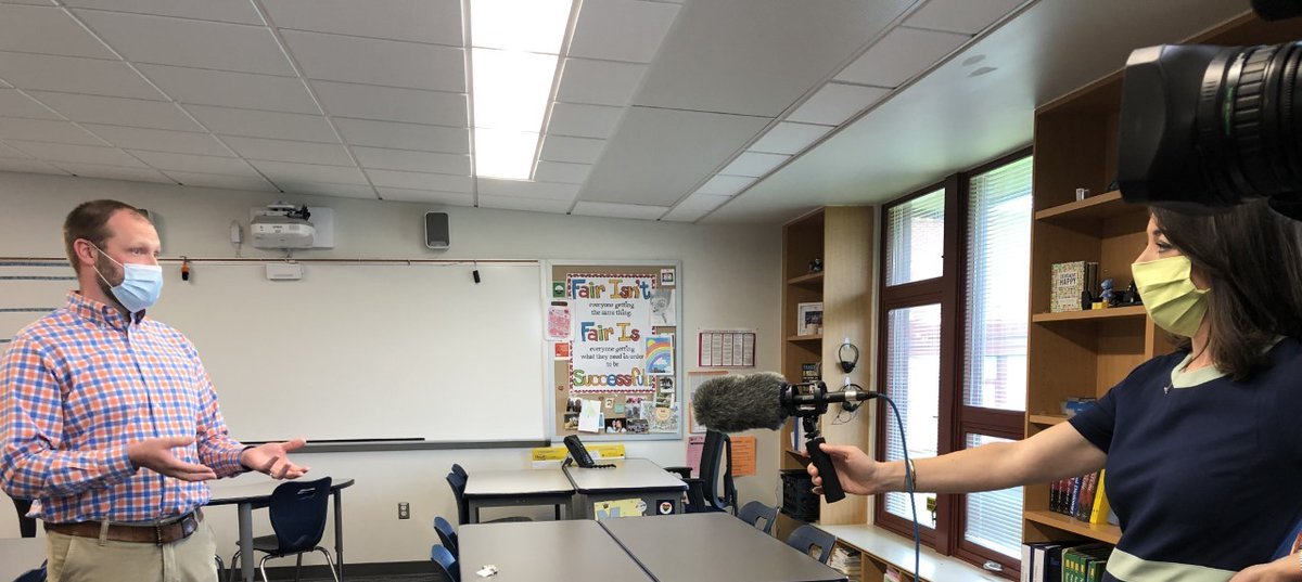 MsD_atLCSD's tweet photo. Set your DVR's/Timers to watch this Special Report that features a few of our Teachers &amp; Superintendent: The New New York: Tomorrow (Wednesday) 7pm on NBC &amp; CBS  #WarriorStrong 💙🧡 https://t.co/HHHMJvW0TB