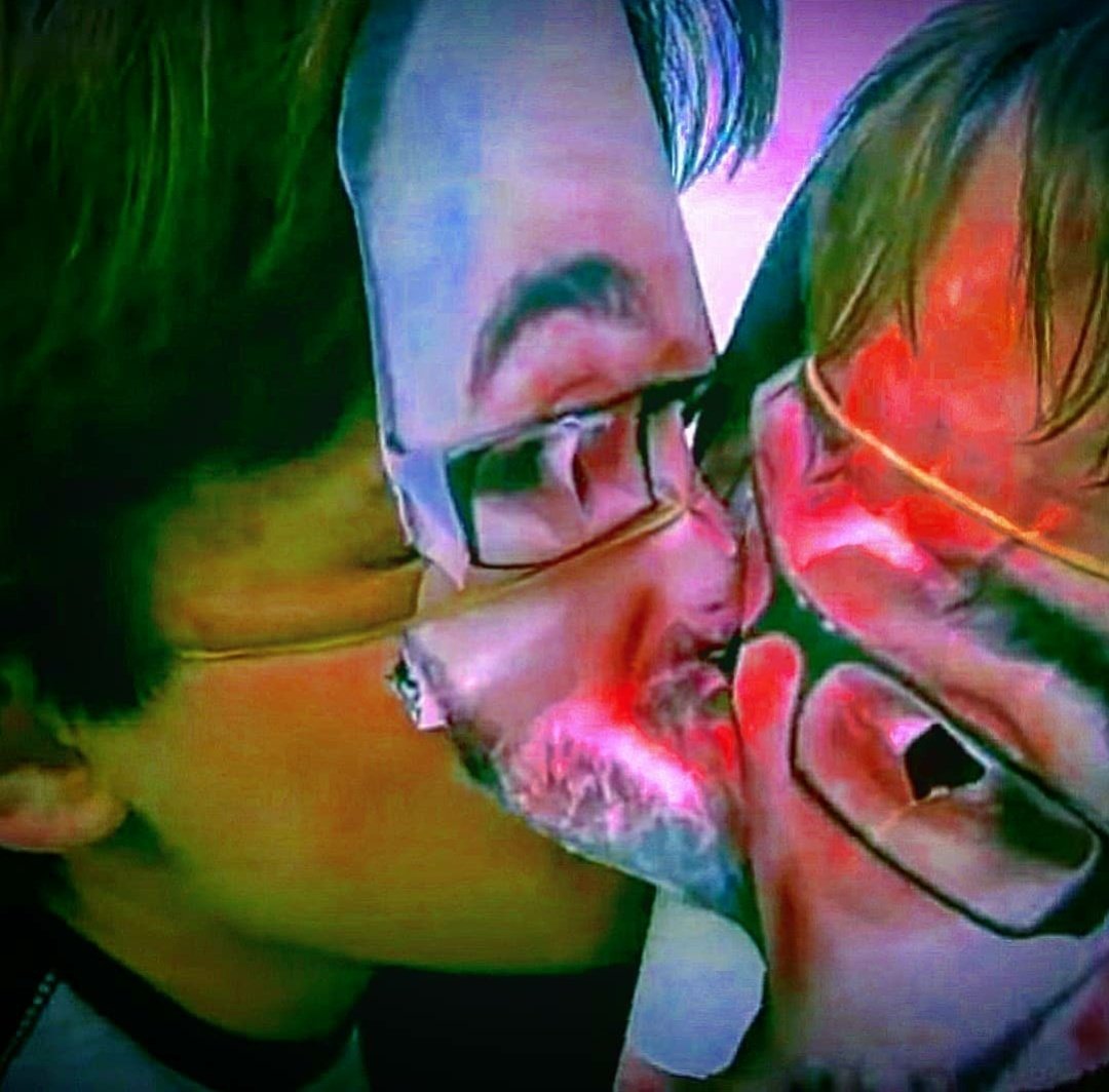 tweetsauce's tweet image. Here are some very normal Michael-mask images I stumbled upon a few days ago.