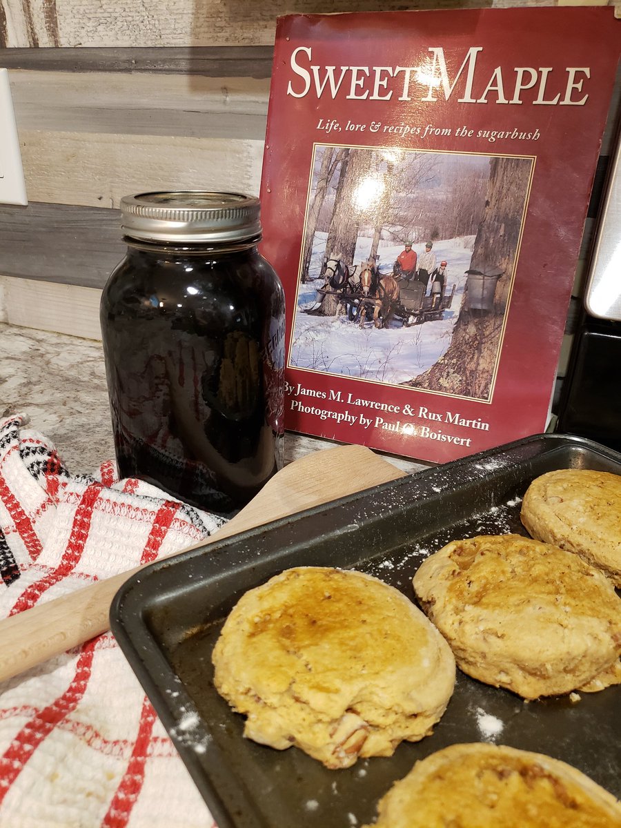 A gift from our very own maple trees! #sugarbush #maplesyrup #farmtotable #scones #OEmemories #TOES_tdsb #EcoSchoolsTDSB