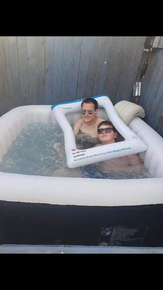 Great day in the hot tub I absolutely love it 😁