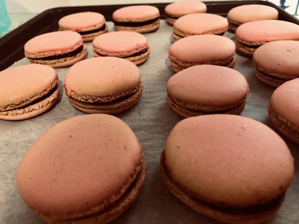 Its_Mary13's tweet image. Petits macarons fruits rouges histoire de pas perdre la main !