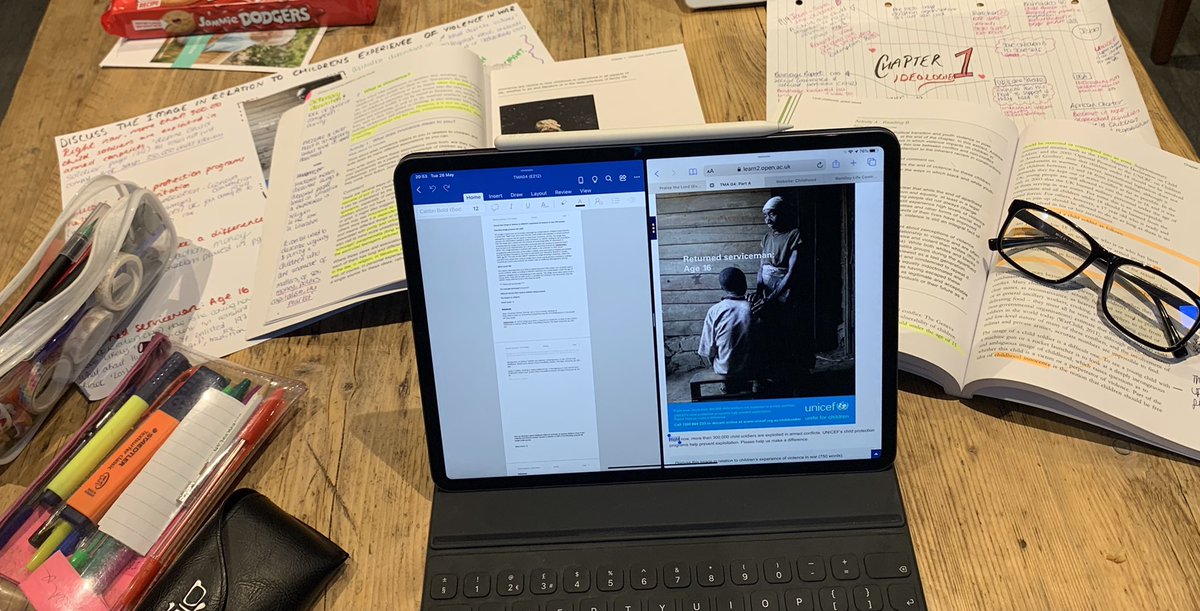 RachelBresnahan's tweet image. 😩😖☹️ #lastassignment #youthwork @OpenUniversity