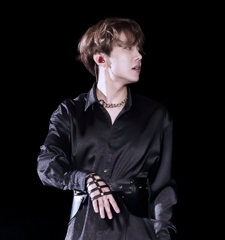 hoseok’s side profile; a captivating thread