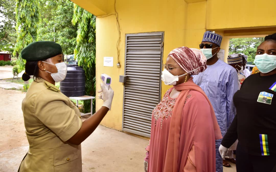 AderonkeW's tweet photo. FCT Minister of State @DrRamatuAliyu, has forfeited her May 2020 salary to secure the immediate release of 5 inmates who could not pay for their fines at the Kuje Correctional Service.

She made the donation while felicitating with inmates on Eid ul Fitri day. https://t.co/PqUJj6XKXS