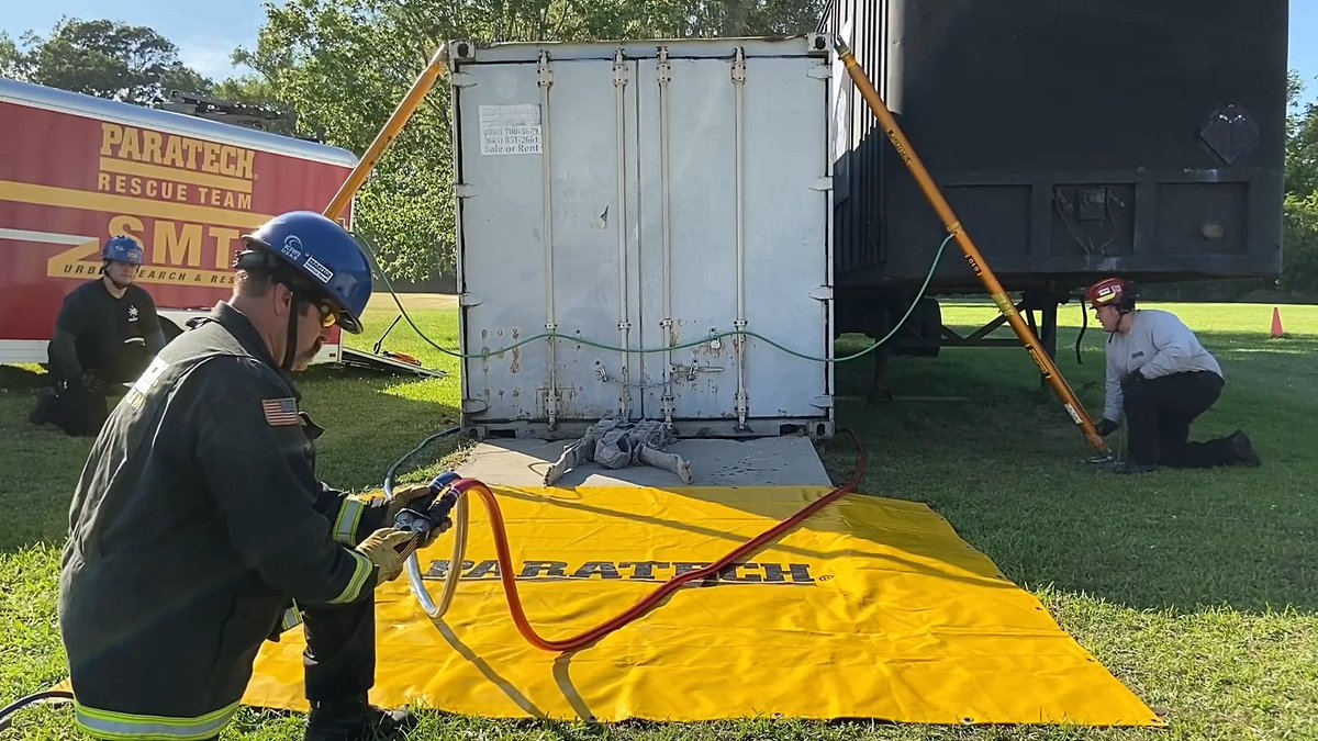 Paratech_Inc's tweet image. Click to watch our short Rescue Air Cushions demo instructional video and other great Paratech product training videos in our Video Library: firedept.link/PtechRescueAir… #paratech