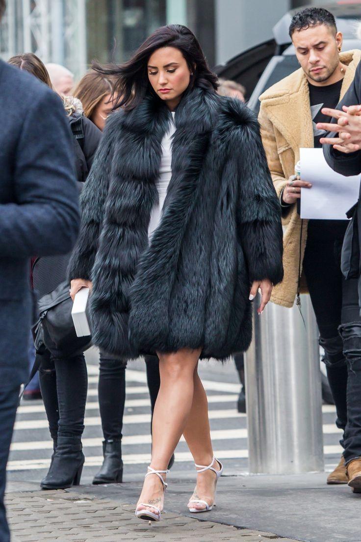demi lovato on the street; a thread