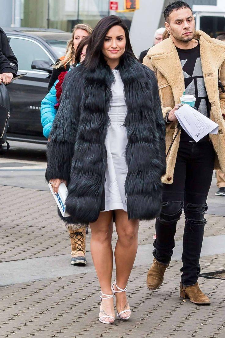 demi lovato on the street; a thread