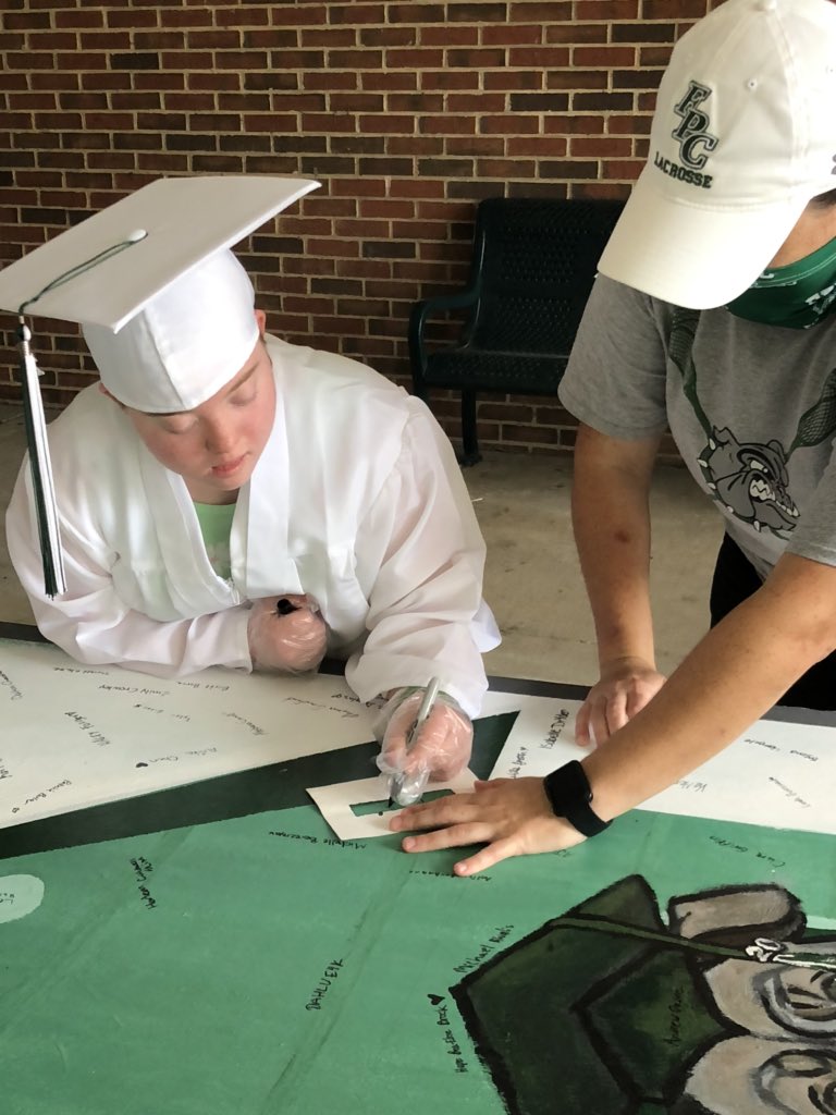 So great to see so many seniors today 💚💚💚