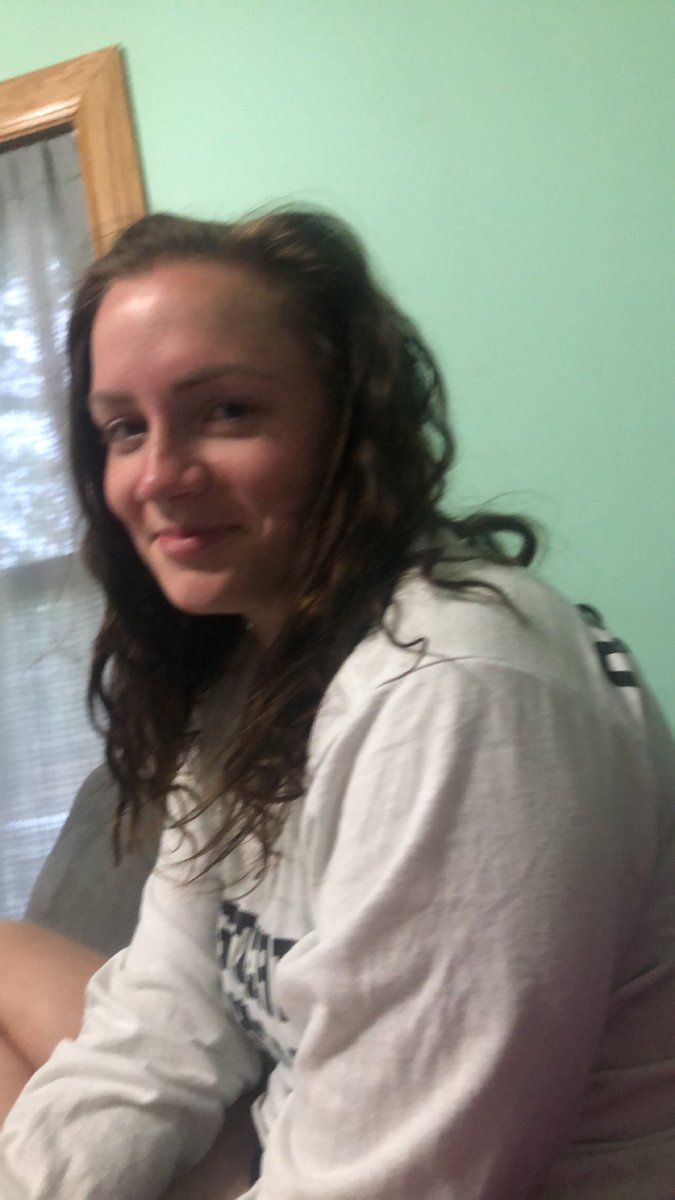 MadelyneMae's tweet photo. @heyitsmaddie42 @taylooorrr__ https://t.co/657ituA92S