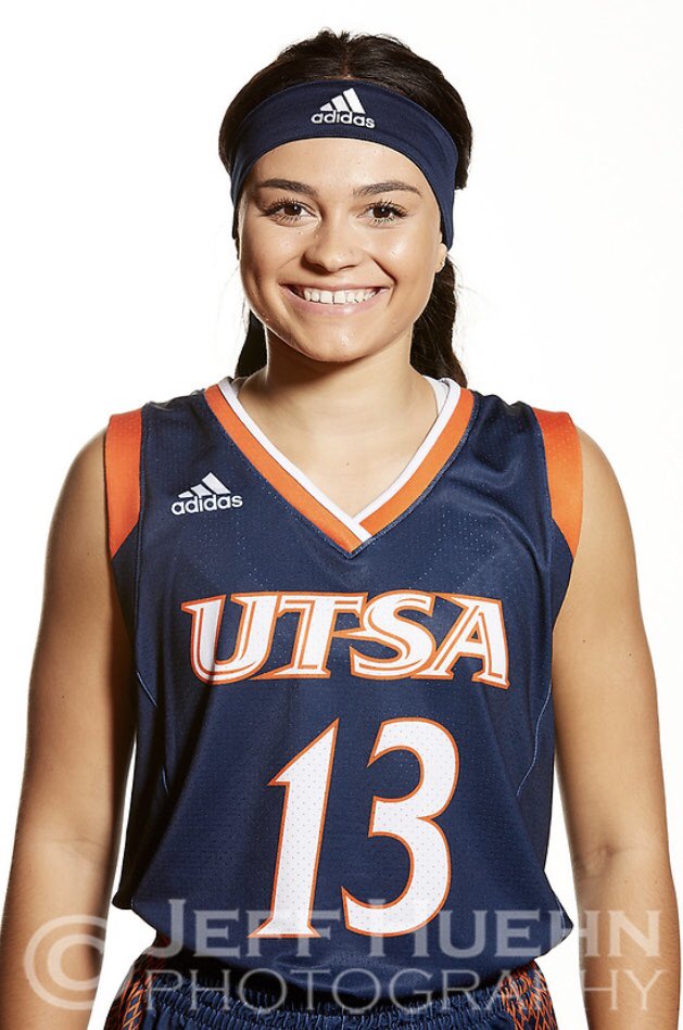 dejagrey_'s tweet photo. I am officially a graduate from the University of Texas at San Antonio 💙🧡 

B.A. Psychology 🎓

Thank you for all of the support over the years. San Antonio will ALWAYS have a place in my heart 🤞🏼 #utsa2020 #utsawbb https://t.co/Csgble016r
