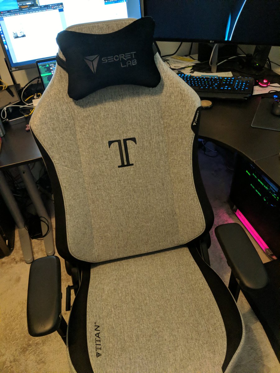 Got a new 2020 #secretlab Titan Xl for the home office. On my second week of usage, so far so great!