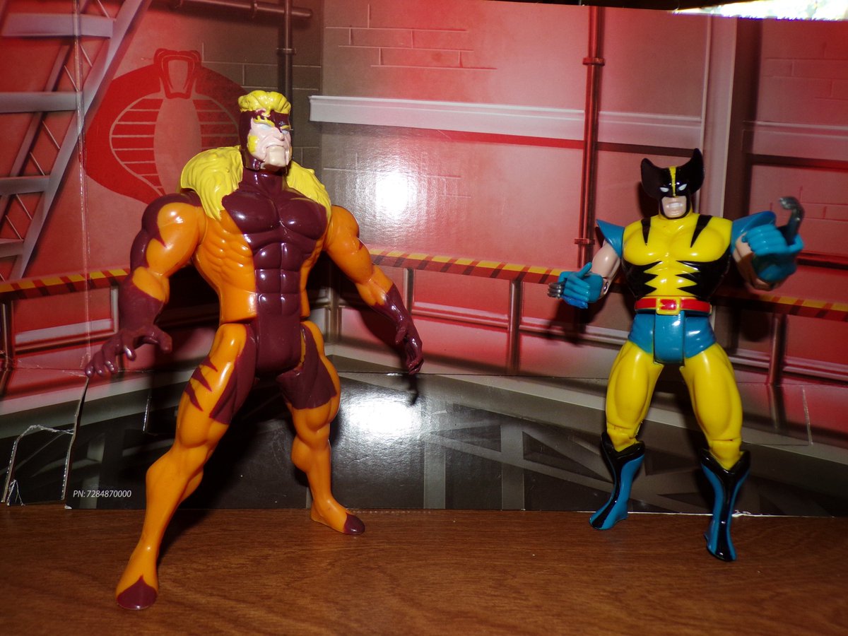 Hello #xmenanimatedseries @xmendirector  here is some pics of Wolverine and Sabertooth figures i have. Enjoy