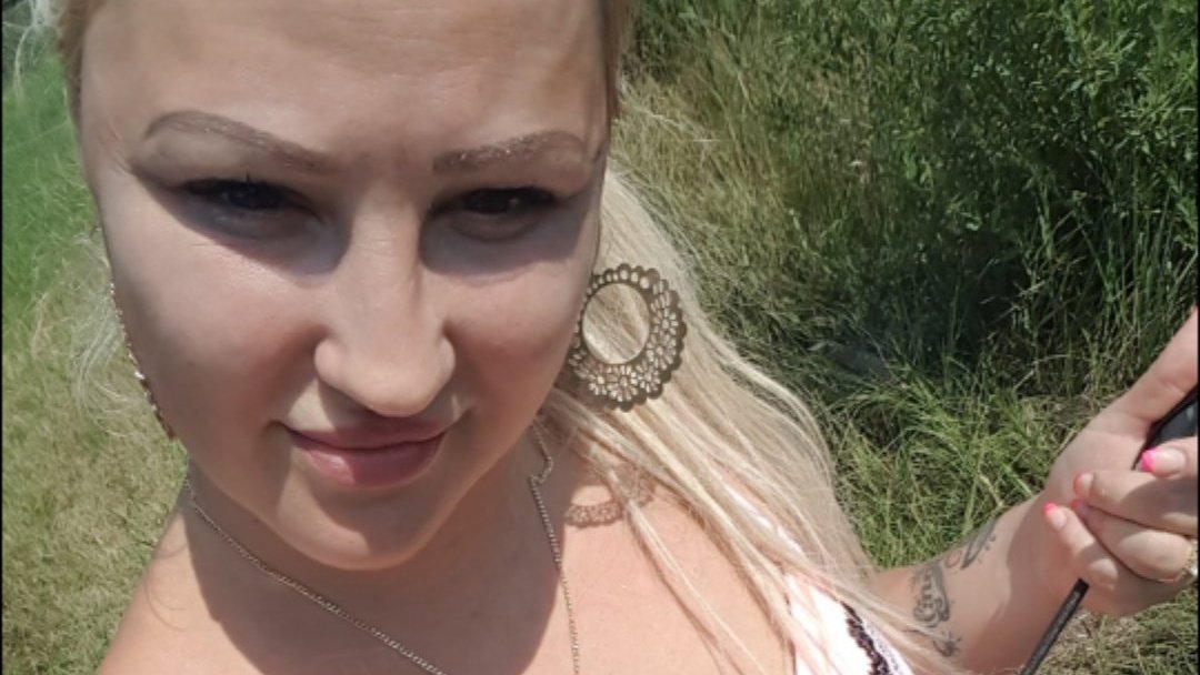 lady_arnella's tweet photo. Was dein Leben bereichern wird ist eine Frau die weiß wie sie mit dir umgeht. Die weiß was sie will!
Und dich führt und zeigt wie dein weg aussieht!Zwinkerndes Gesicht
#moneydom
#Herrin
#loser
#financialdominat
#geldherrin https://t.co/Iy7PtQMUZq