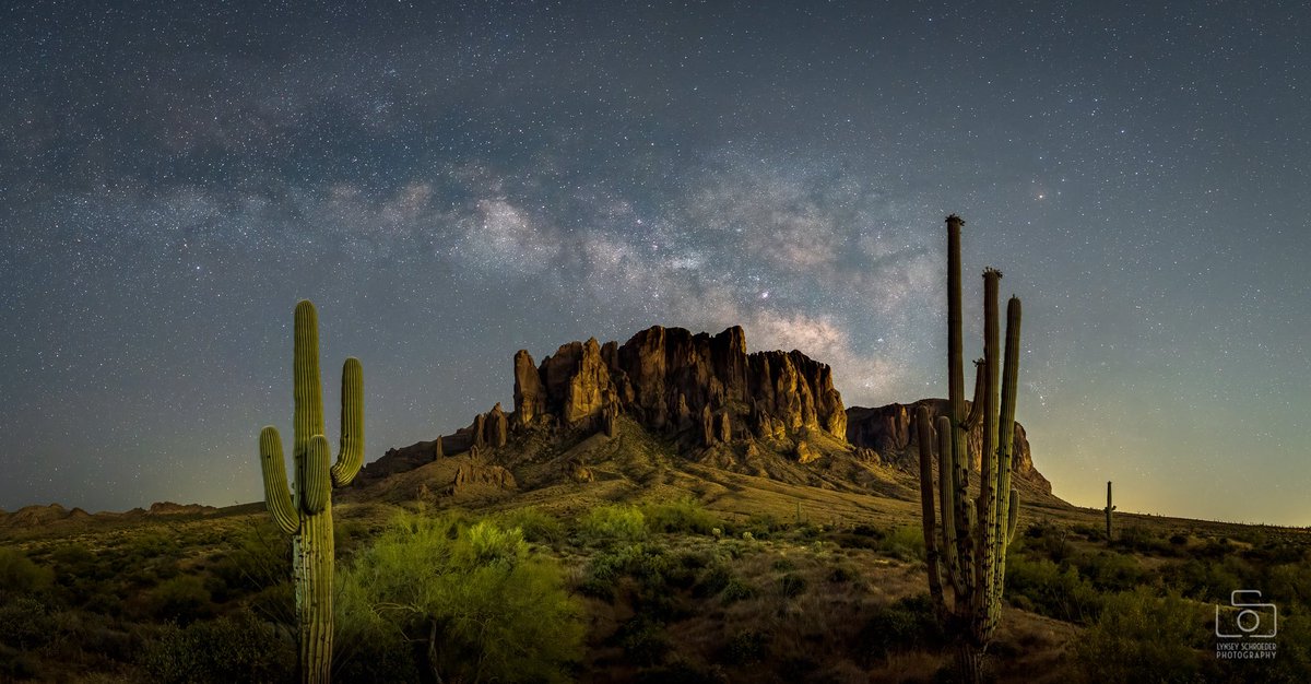 LSchroederPhoto's tweet photo. Got a little superstitious this weekend up at Lost Dutchman! 🌌⛰
#MilkyWay #Astrophotography #SuperstitionMtns #AZStateParks #VisitArizona #TeamCanon #CanonEOSRa #StormHour https://t.co/8OzIyQ8sLm