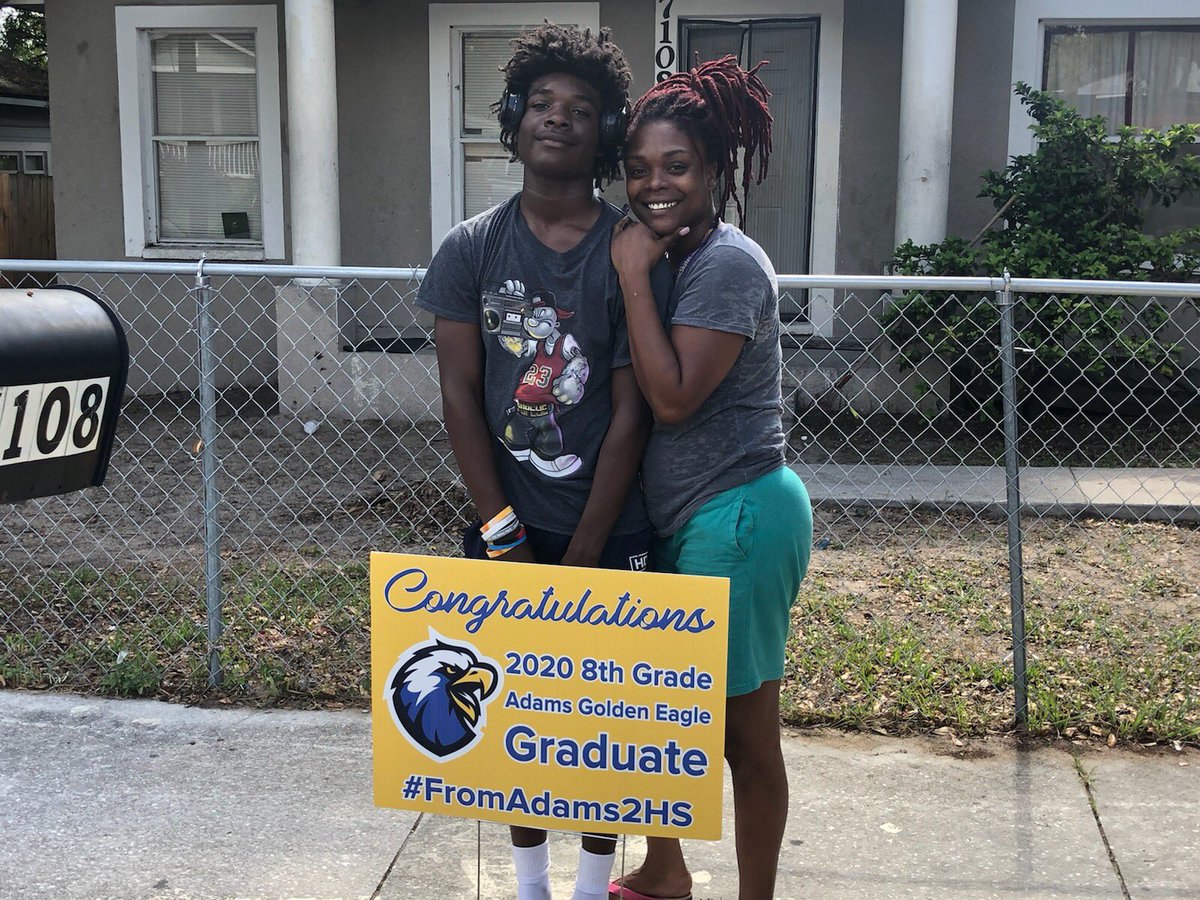 HCPSAdams's tweet photo. This is Adams. Dontavis is high school ready. #FromAdams2HS ππππ¦
π‘ https://t.co/OGUJZk7caf