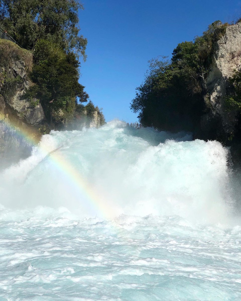 outimk's tweet photo. A beautiful day cruising the Waikato River and admiring the Huka Falls in Taupo! 🙌💫 Thank you for a great day Huka Falls River Cruise!

#taupo #newzealand #travel #hukafallsrivercruise #hukafalls #level2 https://t.co/mG29AI2aap