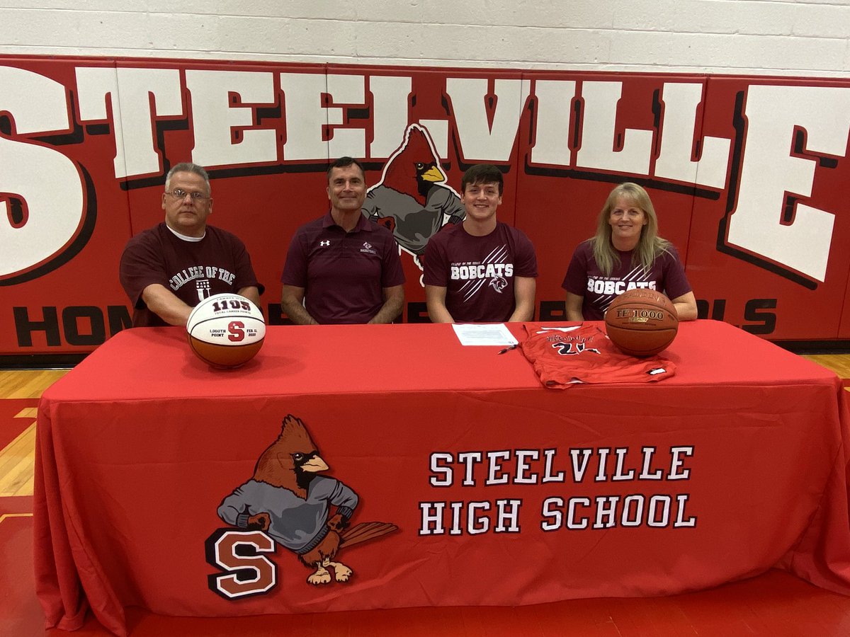 stvcardinals's tweet photo. Congrats @DiazTanner!! It’s finally official! We are all proud of you! #cardinalpride #hardworkU https://t.co/MRw8X7vgYW