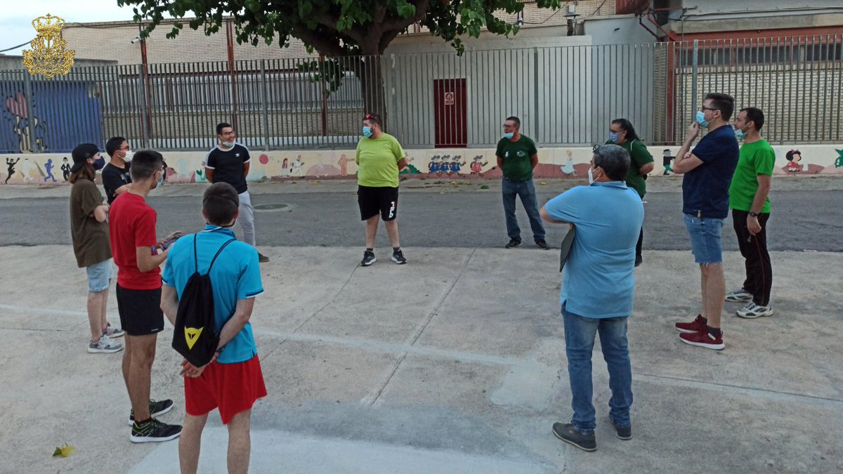 🥁➡️ Nuestros músicos se reúnen para conocer las normas de convivencia en la nueva modalidad para poder empezar los ensayos. 

Gracias al Excmo. Ayuntamiento de Jumilla por su trabajo y apoyo en nuestra vuelta a los ensayos.

#QueSueneLaMúsica
