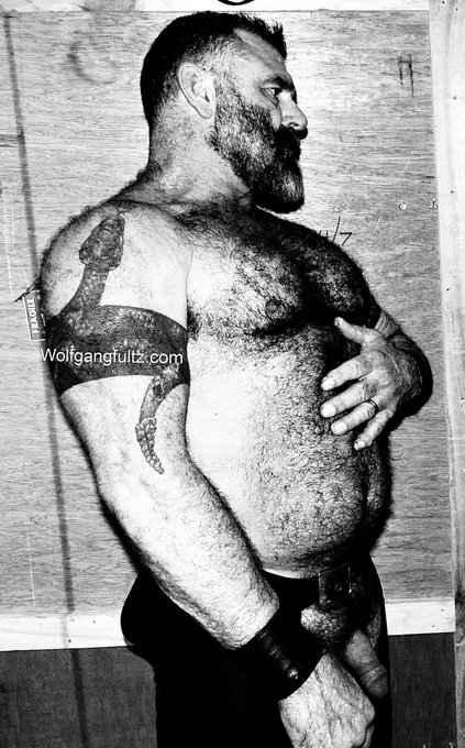 Cruising the back room... #leatherman #leatherdaddy #beardeddaddy #dilfcandy #hairybears #hairyleather