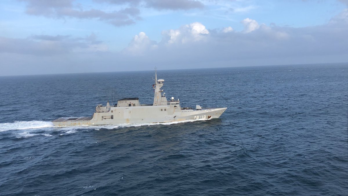 RNV_Zulia's tweet photo. #EnFoto 📸| Tercer barco iraní, #PETUNIA está en aguas jurisdireccionales de la República Bolivariana de Venezuela, escoltado por el patrullero oceánico #Yekuana #PO13 de la gloriosa @ArmadaFANB 
#RespetaLaCuarentena #YoSoydeAquí https://t.co/vS7VdxFq1O