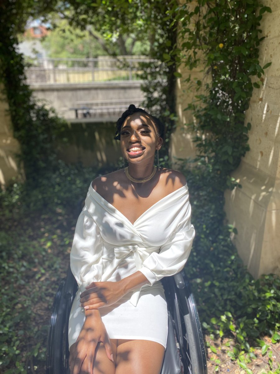 ayejeann's tweet image. She believed she could, so she did.
#UTGrad20 #blackgrad #utdisabilitygrad