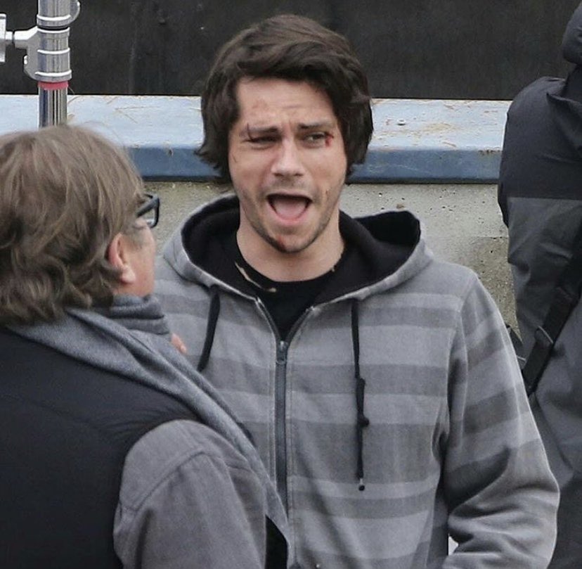 dobeveryday's tweet photo. Dylan on the set of American Assassin wearing the ICONIC Stiles hoodie 😳

#DylanOBrien #AmericanAssassin #MitchRapp #TeenWolf #StilesStilinski #TeenWolfReunion #Throwback https://t.co/tAByvaLdaL