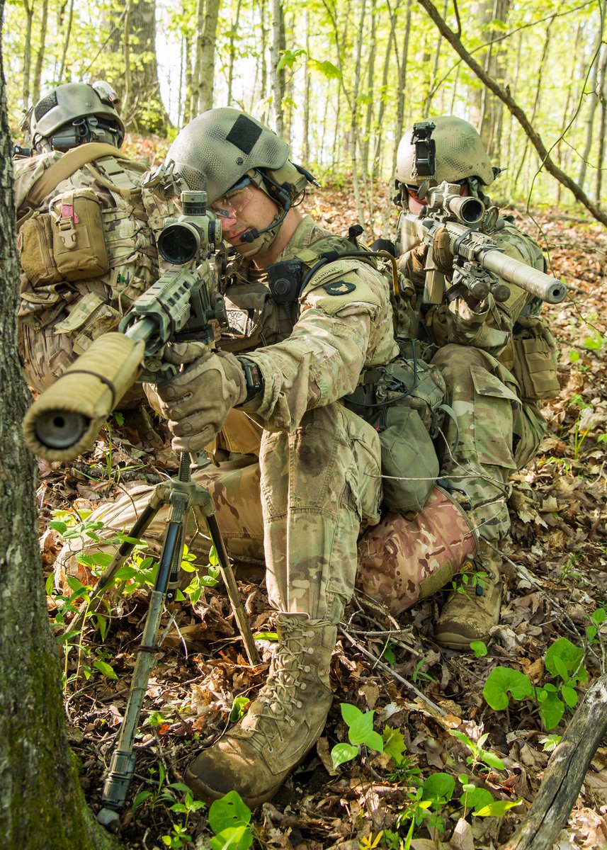 You'll train to make the right choices under pressure to protect yourself and those around you. Learn the skills of a #Soldier: bit.ly/2y061YE #NationalGuard