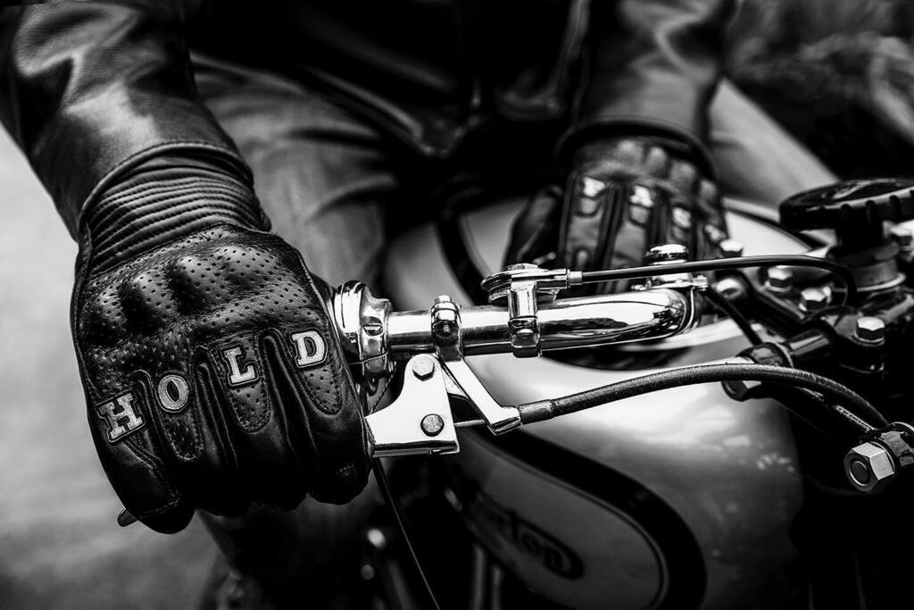 benchmarkn7's tweet photo. RESOLUTE GLOVE-Hold Fast Gloves. Photo by @chriswimpey modeled by @zacyork #motorcycles #caferacersofinstagram #caferacer #holdfastgloves #holdfast #holdfasttattoo #holdfasttattoostudio #holdfastbrand #blackandwhite #blackandwhitephotography #blackandwhi… https://t.co/RtNPsqPpDL https://t.co/ZTSjFweiy9