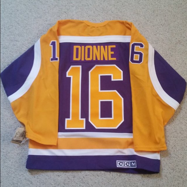 ryankuss98's tweet photo. Mailday again, greatest player to never win the cup https://t.co/F9VaYZYslo