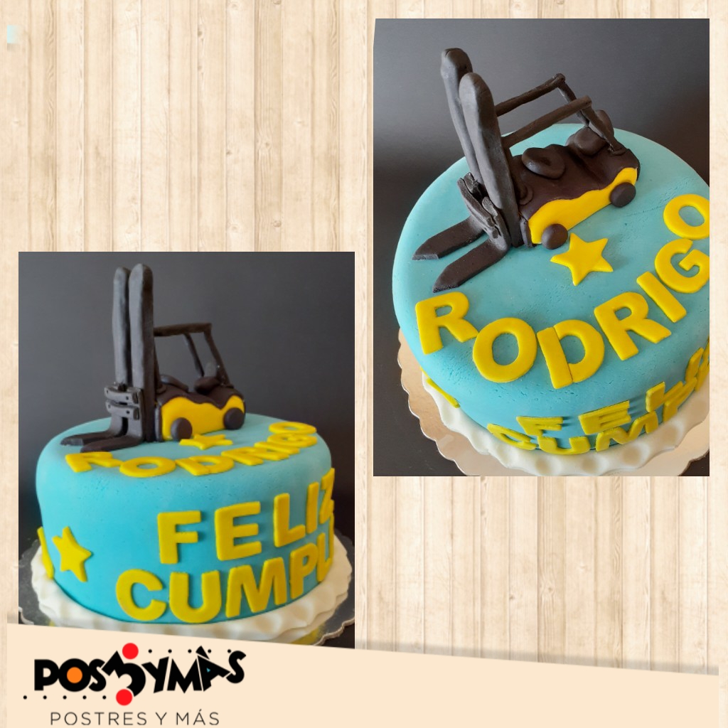 Pos3yMas's tweet photo. Tortas Personalizadas, esta vez para un montacarguista al que su familia le dio la sorpresa...
.
.
.
#pos3ymas #postres #dulces #dessert #dulcesdetalles #venezolanosenecuador #venezolanosenguayaquil #guayaquil #tortaspersonalizadas #montacargas https://t.co/qJNdRmcZZ1