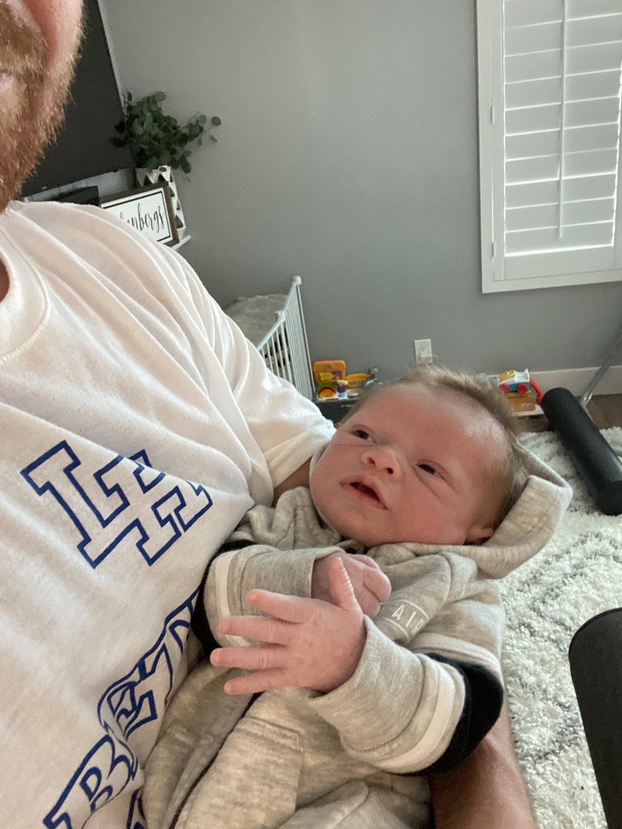 CoachR_LHHoops's tweet photo. Happy 3 weeks buddy! 🏴🏀#JamesAlan #BigGameJames #KingJames #riekenbergs https://t.co/j4QAl7jzXu