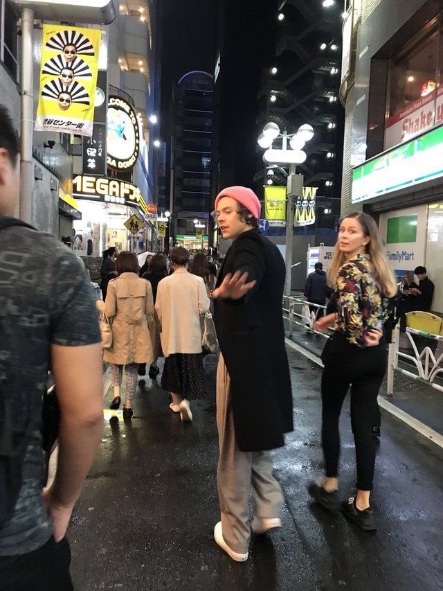 CHERRYSCALM's tweet photo. his pink beanie i will cry- https://t.co/5k1USIQfOh