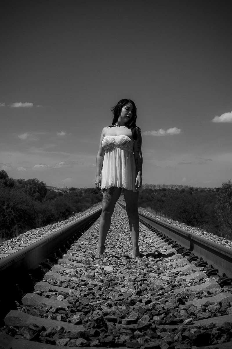 Ray_AlanisR's tweet photo. SENSUALIDAD

Espero pronto volvamos a trabajar juntos, una de mis modelos favoritas vallan a sus perfil @okittydiva @okittyescort

#treinta_cero_tres
#fotografo
#photographer
#Canon
#retrato
#portrait
#sensual
#bodiour
#lenceria
#chica
#girl
#tattogirl
#retratomexico https://t.co/vyv3jChevW
