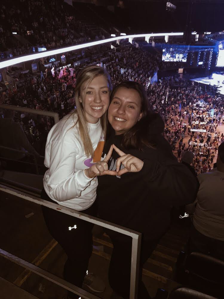 We are asking all of HPSD to send a picture with your diamonds up, wearing either a Hanover shirt or a past Mini-THON shirt. Attached is an example of what your diamonds should look like. Please email the pictures to rms210@hanoverpublic.org or adg210@hanoverpublic.org by MAY 29!