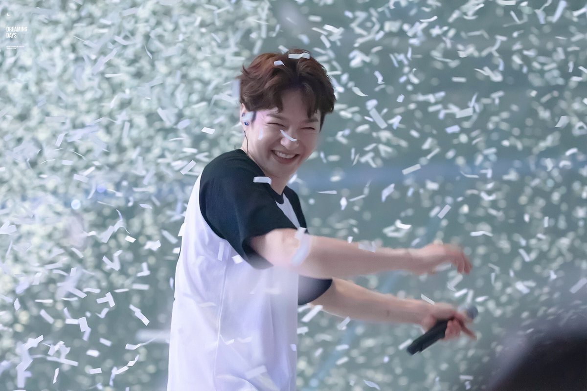  Lee Changsub but it gets weirder      as you scroll down: a thread