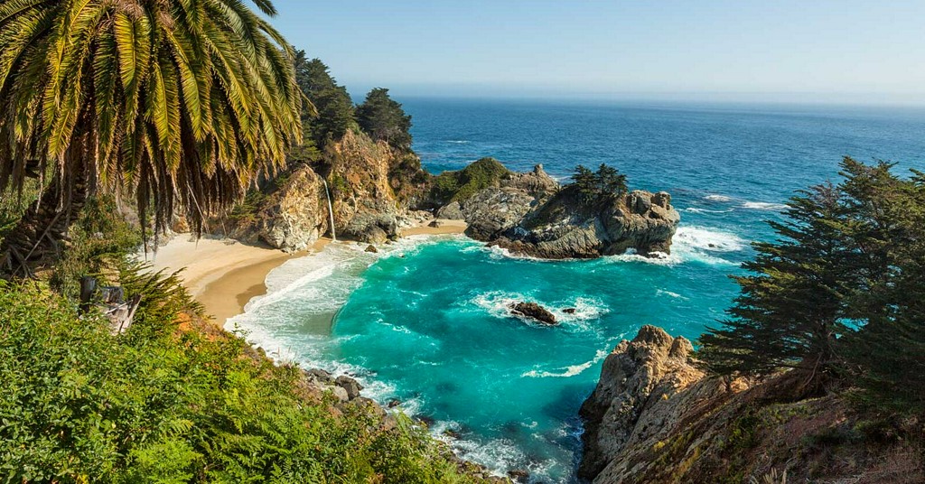 TravelLeisure's tweet photo. Do a little travel daydreaming and check out the best places to camp in all 50 states. https://t.co/RMrm6POOOm https://t.co/FNZJ4gpYAd