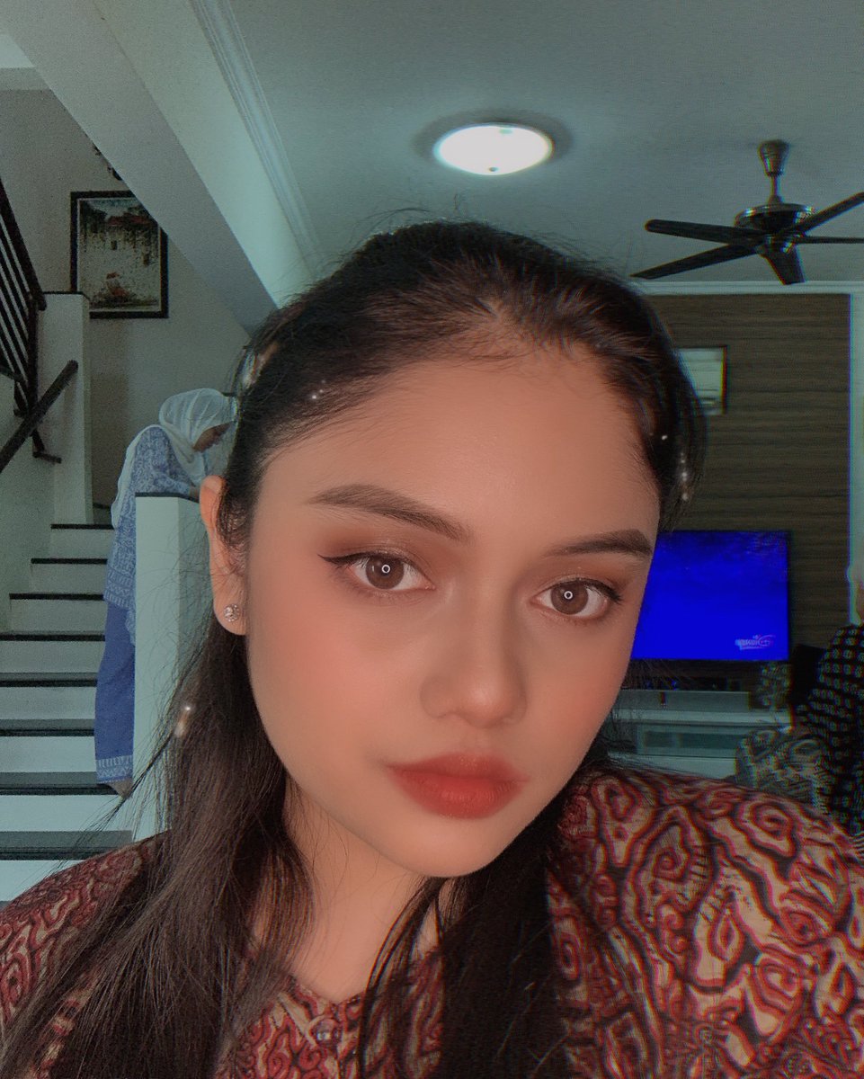 Sparkle813679's tweet photo. Raya Selfies β¨
#motd #raya2020 #rayaface https://t.co/8IweRT0iQW