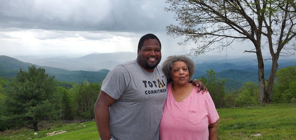 CortBraswell's tweet photo. The two most important things in this world are family and love. I was fortunate enough to have both today for a day full of adventure! Today, was a dang great day! #Momma #Grandmother #BooneGoons #FamilyMatters https://t.co/9tmzmz3MRA