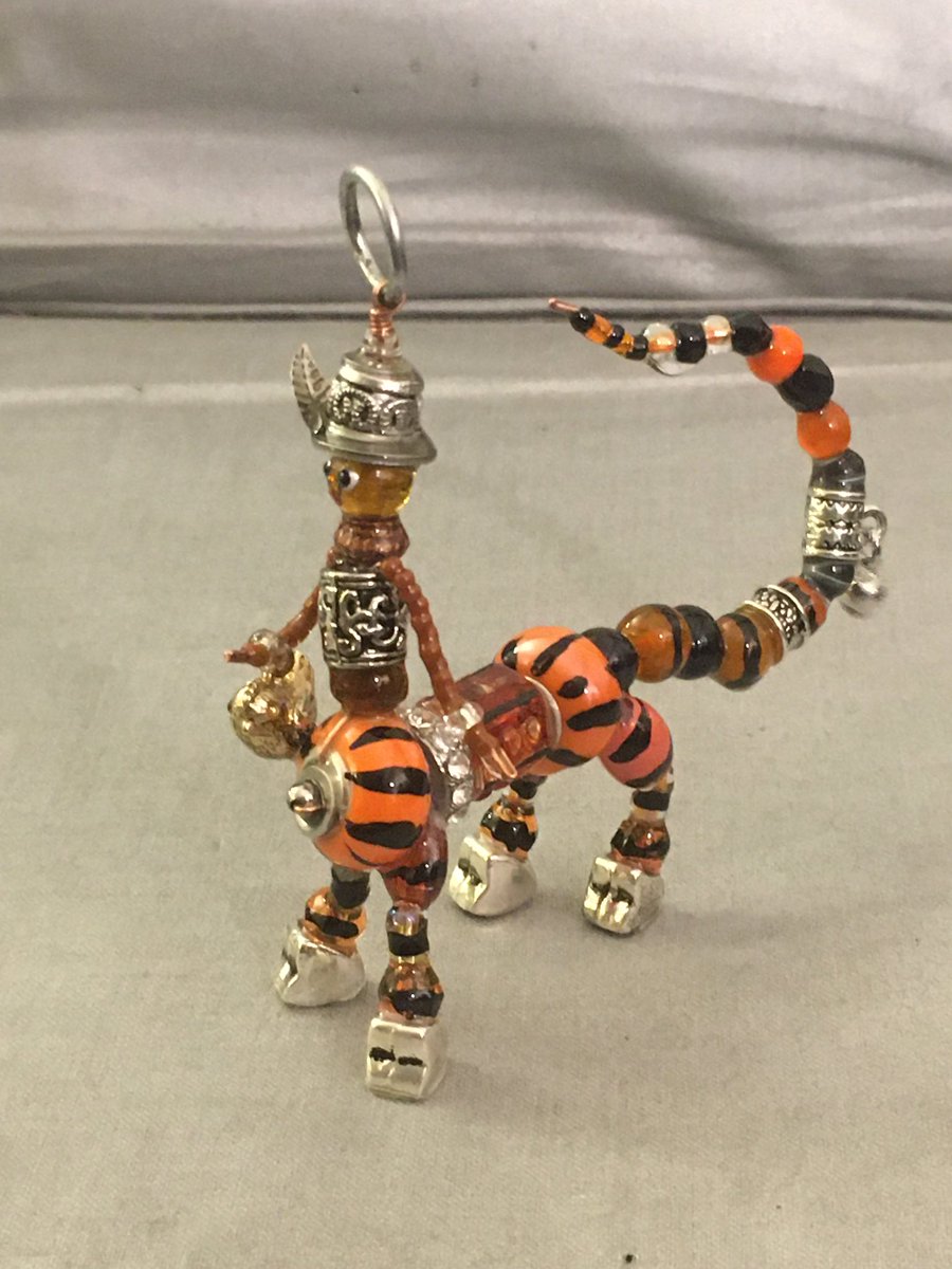 MiaChavi's tweet photo. #glassbeads #glassbead #MiaChavi #glassbeadjewelry #beadandwire https://t.co/RcplWZVB1y