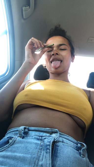 road trips are the shit!! 🌞 https://t.co/ZuTe17q3Sp<a href="/tag/mvsales"class="tags"><span>#mvsales</span></a>