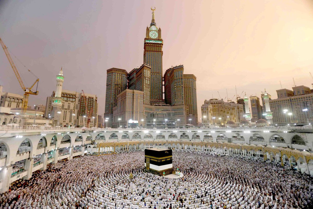 Things2do_AL's tweet photo. Mecca 📍🕋
•
Eid Mubarak ✨
•
#Travel #EidMubarak #Mecca https://t.co/P211L3idkM