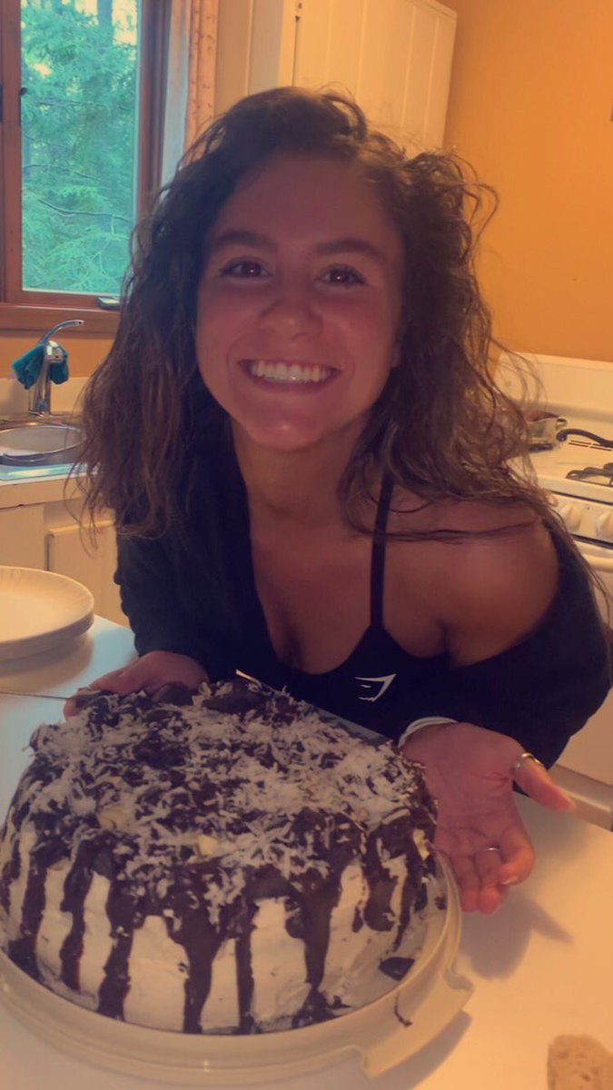 megansedlock's tweet photo. Thanks for a great bday weekend kids 😁 until next time @robjune1 @JillianWamsley6 @SCswerve @BigTrue34 @GrantDoud @Jminger07 @AudreyBenko https://t.co/l0i6F9WDbN